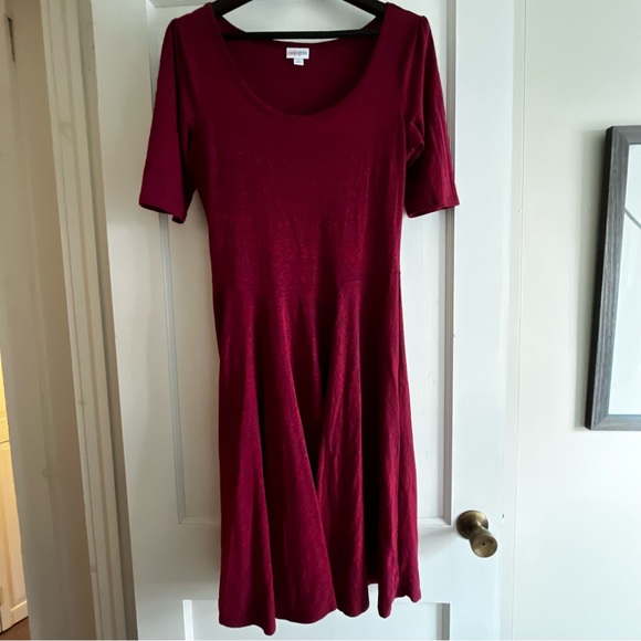 LuLaRoe Dresses & Skirts - LuLaRoe Nicole dress in Heather Red